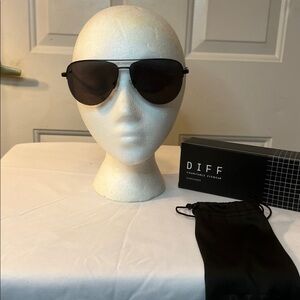 Diff Eyewear Black Aviator Sunglasses